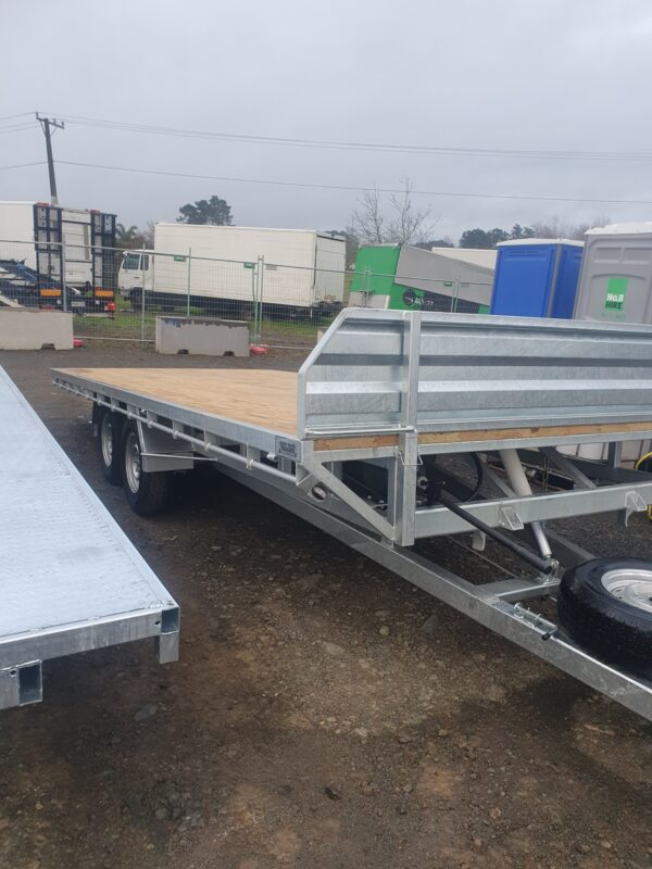 3.5T Flatdeck Tilting Trailer (with ramps) - Image 4