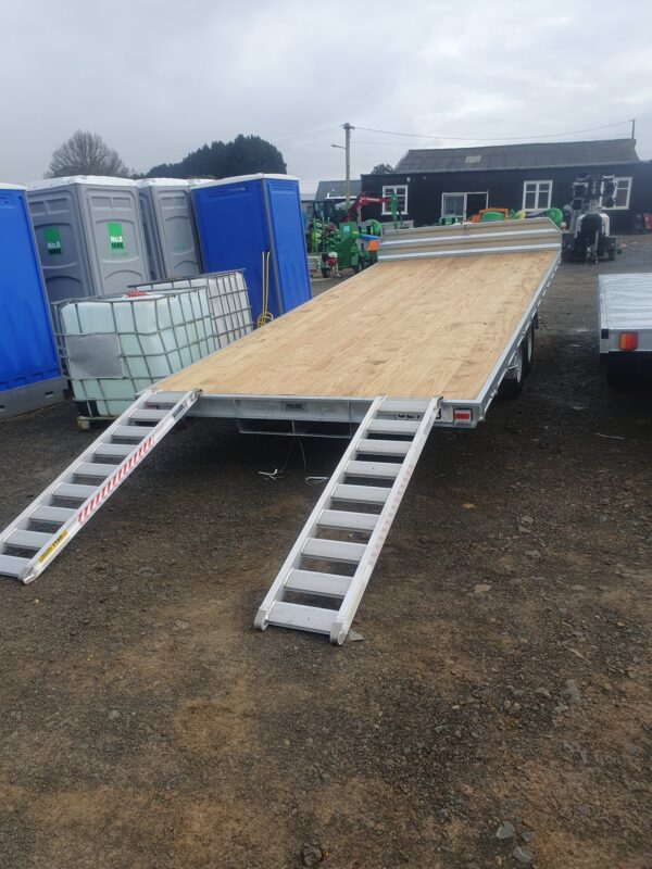 3.5T Flatdeck Tilting Trailer (with ramps)